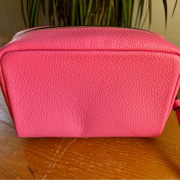 Coach cosmetic bag - Picture 3 of 4